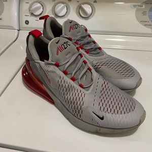 Size 13 Nike 270 good condition
